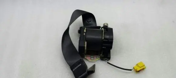 Jaguar S-Type Rear seatbelt XR848139LEG