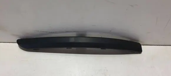 Front bumper splitter molding