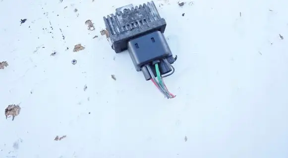 Opel Movano B Glow plug pre-heat relay POZOSTAE