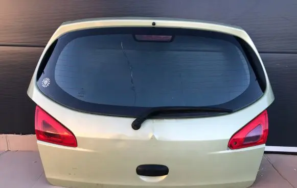 Mitsubishi Colt Tailgate/trunk/boot lid