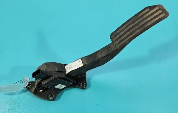Land Rover Discovery Sport Accelerator throttle pedal FK729F836AB IMPRK1552391