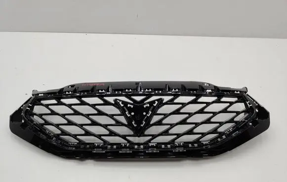 Seat Leon IV Front bumper upper radiator grill 5FA853651C