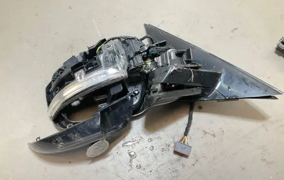 Land Rover Range Rover Sport L494 Front door wing mirror part 