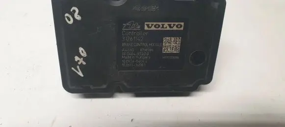 Volvo V70 ABS control unit/module 31261142 000404974D0 10092604043