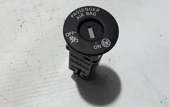 Renault Alaskan Passenger airbag on/off switch 255854GA0A
