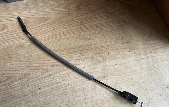 Front door cable line
