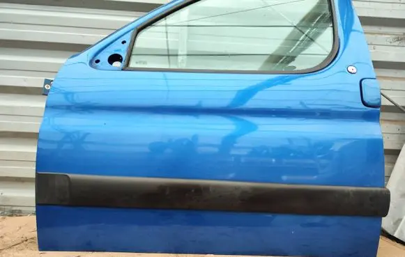 Door (2 Door Coupe)