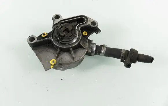 Seat Leon (1M) Vacuum pump 038145101B