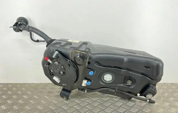 Jaguar XE AdBlue liquid reservoir GX735J228A FPLA5J229AB