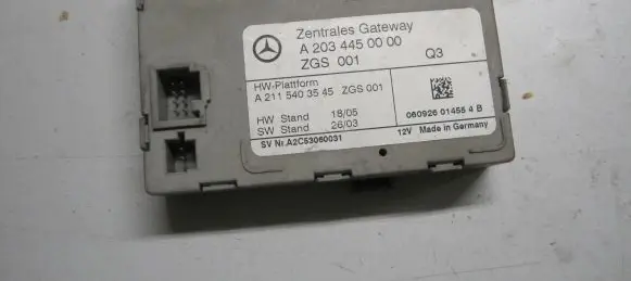 Mercedes-Benz E W211 Gateway control module A2115403545