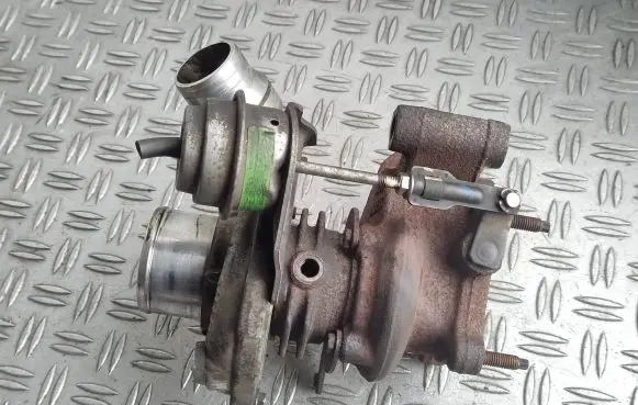 Opel Vivaro Turbo 7627854 910077 8200466021