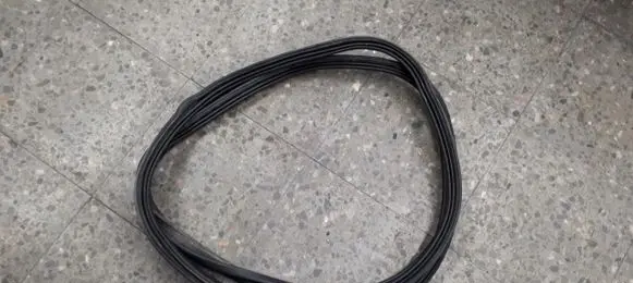 Audi A8 S8 D3 4E Trunk rubber seal (body) 