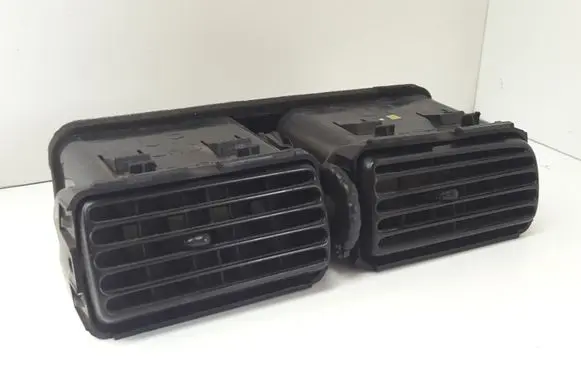 Nissan Sunny Dash center air vent grill 5171200