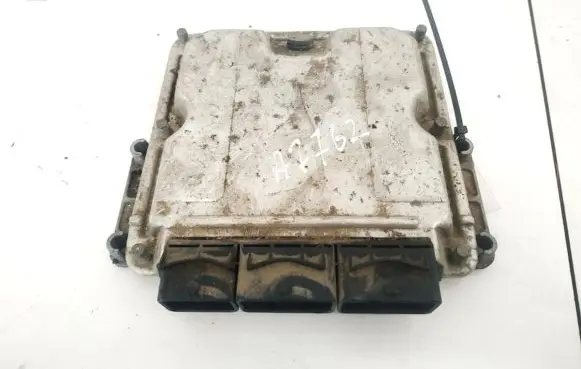 Renault Laguna II Engine control unit/module 8200112661 0281010297
