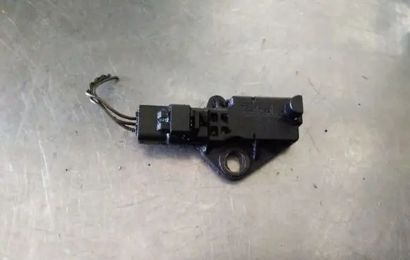 Peugeot 307 Crankshaft position sensor 9643695780