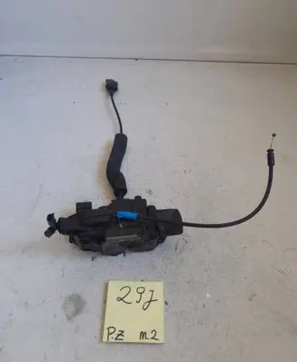 Renault Laguna III Front door lock 32984729