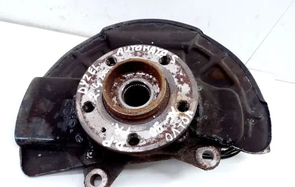 Volvo XC90 Front wheel hub P31406841 T100995