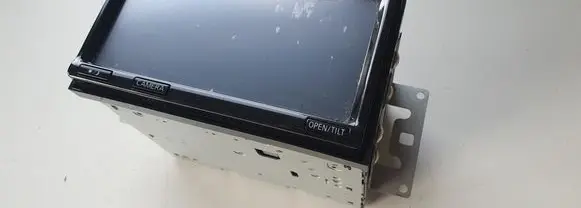 Nissan Leaf I (ZE0) Radio/CD/DVD/GPS head unit