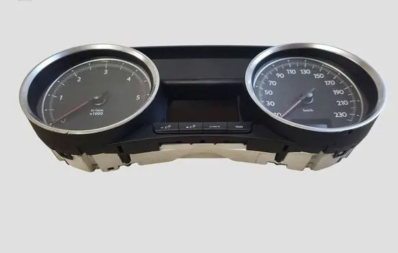 Nissan Qashqai+2 Speedometer (instrument cluster) 9800420280 5550030702 9678565980