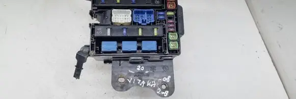 Suzuki Grand Vitara II Fuse module 5683