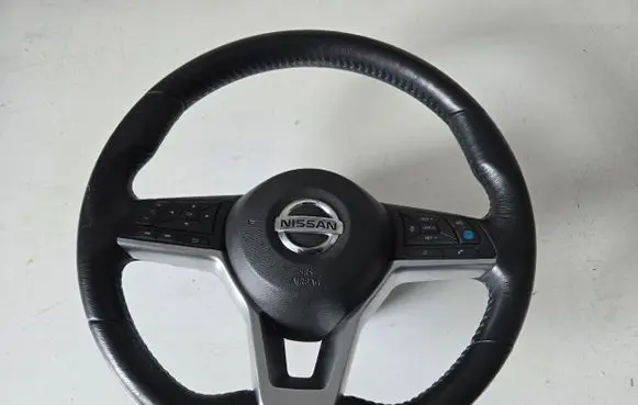 Nissan Leaf II (ZE1) Steering wheel Z74A7224521 7X16UM20477