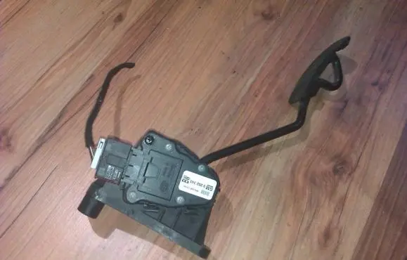 Opel Zafira A Accelerator throttle pedal 9202343bw 6pv0811500