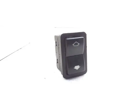BMW 5 E39 Electric window control switch 8368974