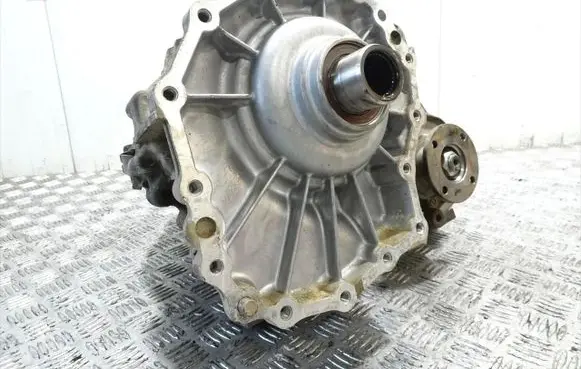 Nissan Pathfinder R51 Gearbox transfer box case EA700