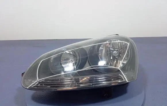 Volkswagen Golf V Headlight/headlamp 20A318B