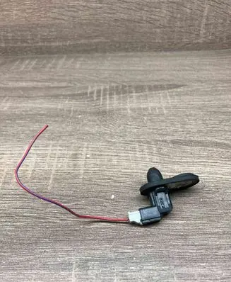 BMW 5 E39 Front door sensor CS393 232B