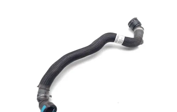 Land Rover Range Rover Evoque L551 Engine coolant pipe/hose L8D2-8D336-AC