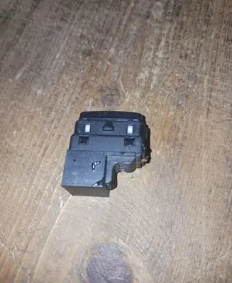 Volkswagen Eos Central locking switch button 6Q0962109A