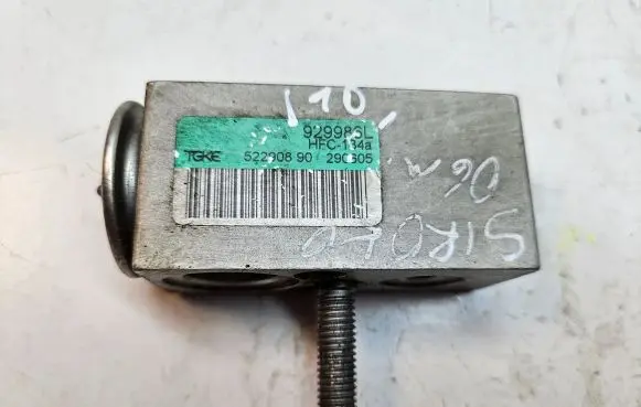 Jeep Grand Cherokee (WK) Air conditioning (A/C) expansion valve 929986L