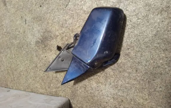 BMW 3 E30 Front door electric wing mirror 19045280