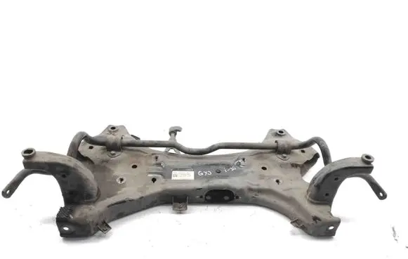 Hyundai i30 Front subframe 62401G4AA0