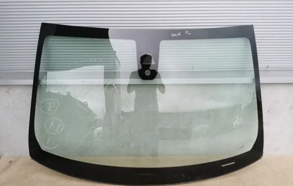 Opel Insignia B Front windscreen/windshield window
