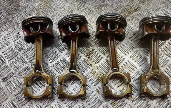 Peugeot 508 II Piston with connecting rod 