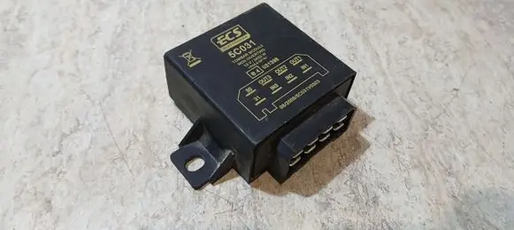 Toyota Avensis T270 Tow bar trailer control unit/module 5C031