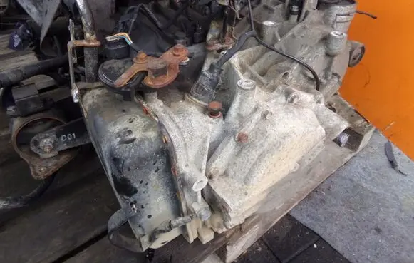Hyundai Santa Fe Manual 5 speed gearbox 4X4 20MB61