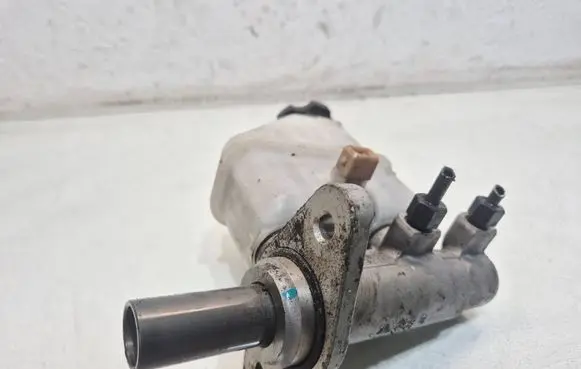 Hyundai Santa Fe Master brake cylinder