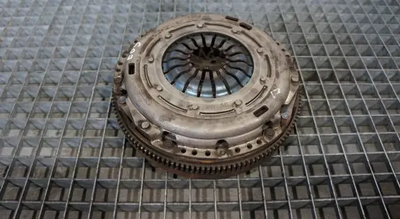 Volkswagen Eos Clutch set kit 06J141025A