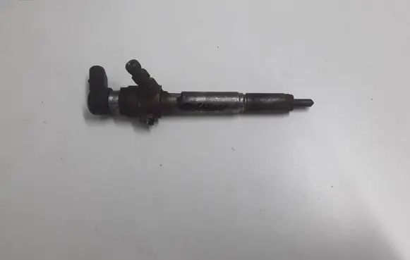 Fuel injector