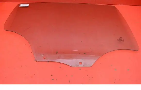 Peugeot 208 I Rear door window glass 