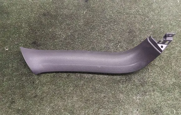 Audi Q7 4M Tailgate trim 4L0867607