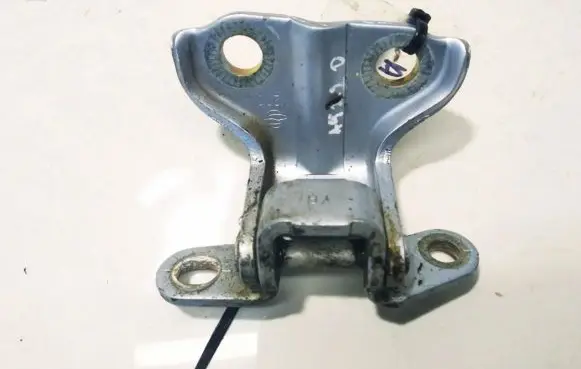 SsangYong Rexton Rear door lower hinge pilka