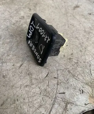 Dacia Sandero II Electric window control switch
