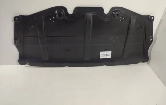 BMW 3 G20 G21 Engine splash shield/under tray 51757340857 7340857