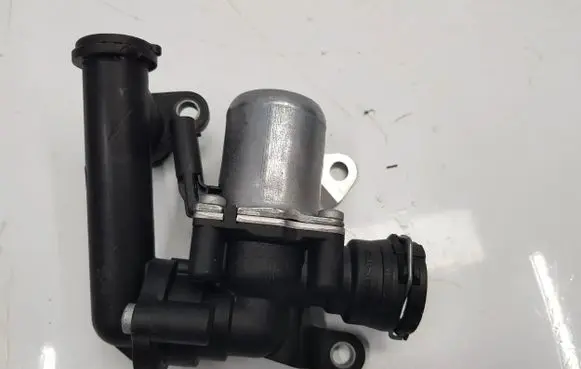 Mercedes-Benz C W205 Thermostat A1772030064