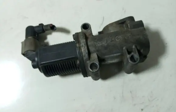 Opel Zafira B EGR valve 55215032