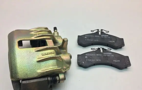 Volkswagen II LT Front brake caliper 2D0615105B A0004211910